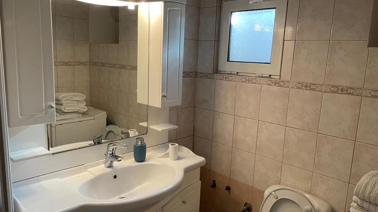 Awesome Home 3' From Metro Atene Esterno foto