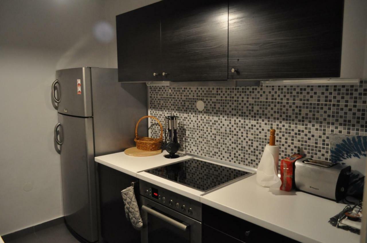 Awesome Home 3' From Metro Atene Esterno foto